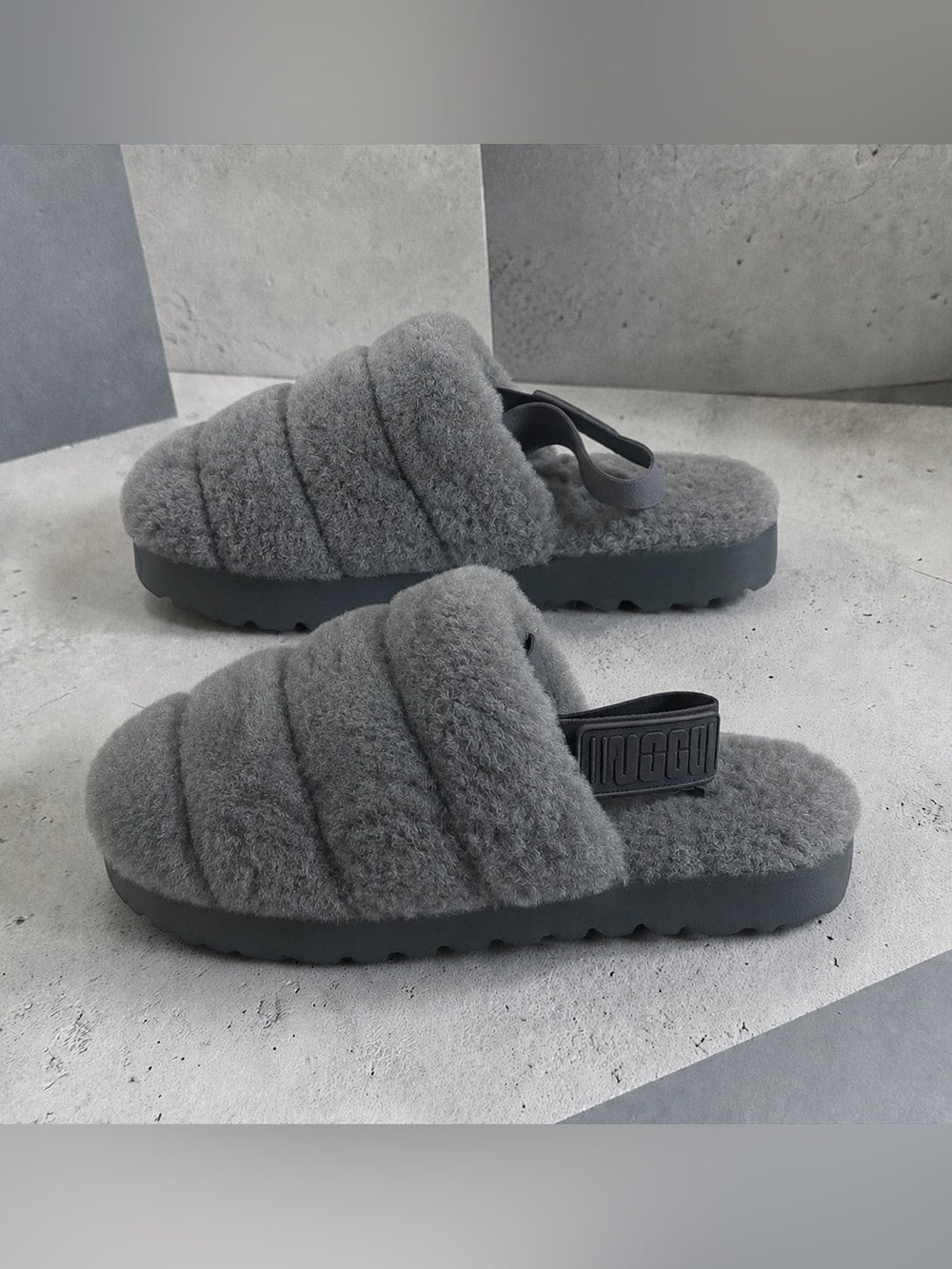 NWOT UGG Women's Fluff Yeah Slippers Grey Sheepskin Slingback! Size 10! NEW! - Picture 2 of 8